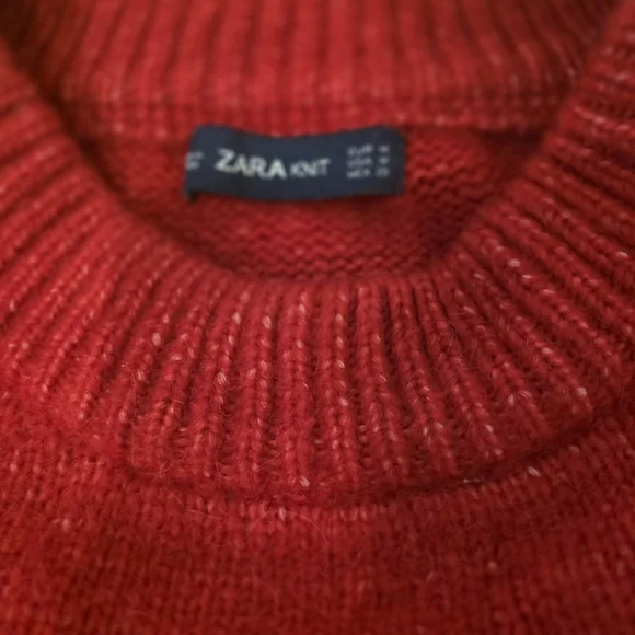 Zara Men's Red Crewneck Sweater - Picture 3 of 3